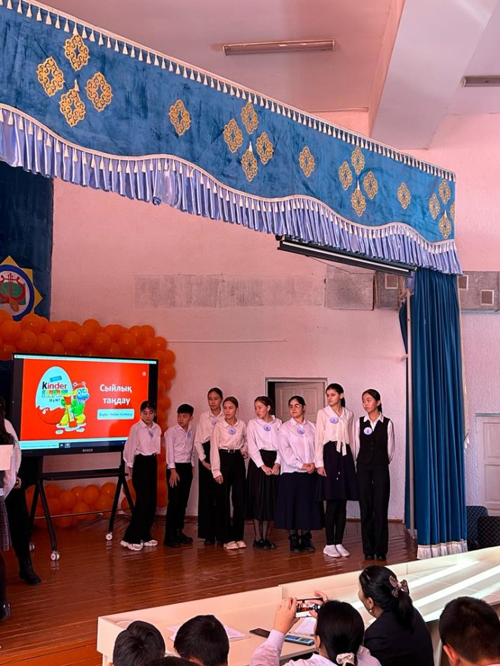8-сыныптар арасында  Еңлік -Кебек поэмасынан сайыс ұйымдастырылды.